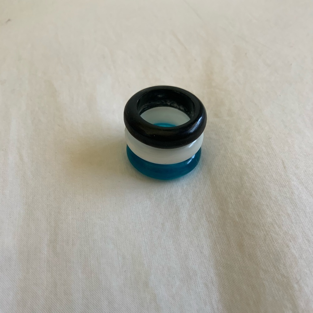 3 ring set<3 - Picture 2 of 3